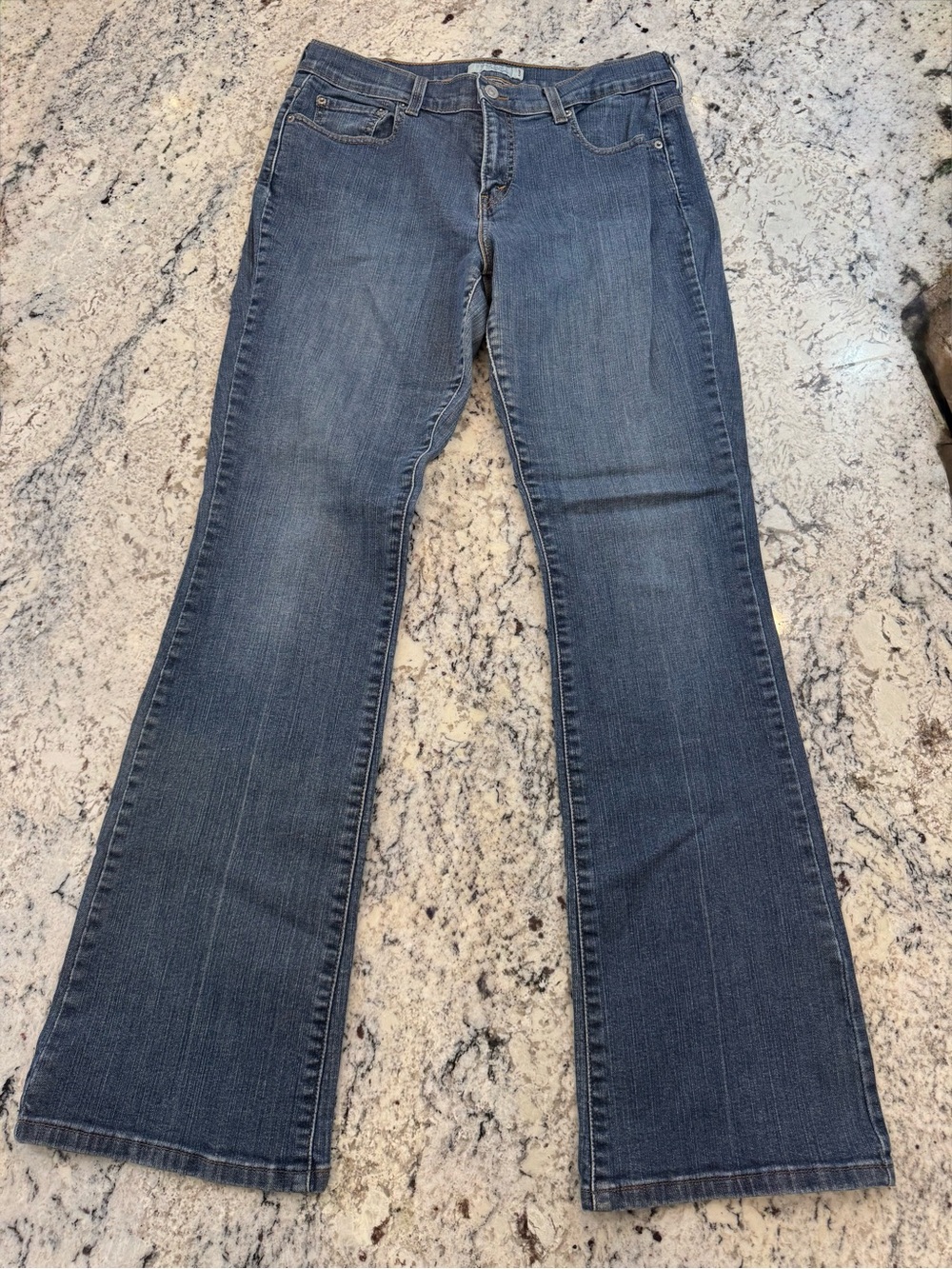 Levi’s 515 Bootcut Jeans Women’s 12 Long Medium Wash Stretch Denim Y2K - Picture 2 of 9
